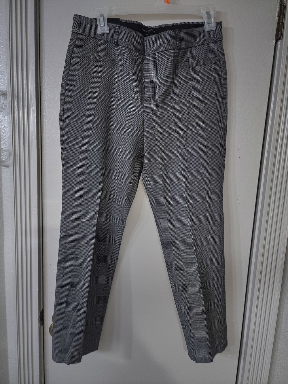 Banana Republic Elegant And Polished Gray Glen Plaid Straight-Leg Trousers